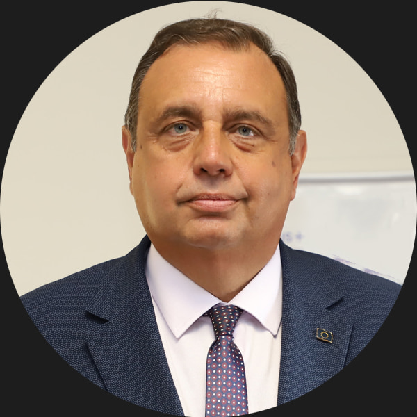 Prof. Dr. Uğur Özgöker